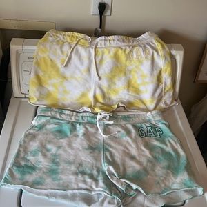 Gap tie-dye shorts, 2 pairs, size large